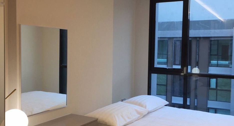 For sale 2 bedrooms condo in Khlong Toei, Bangkok