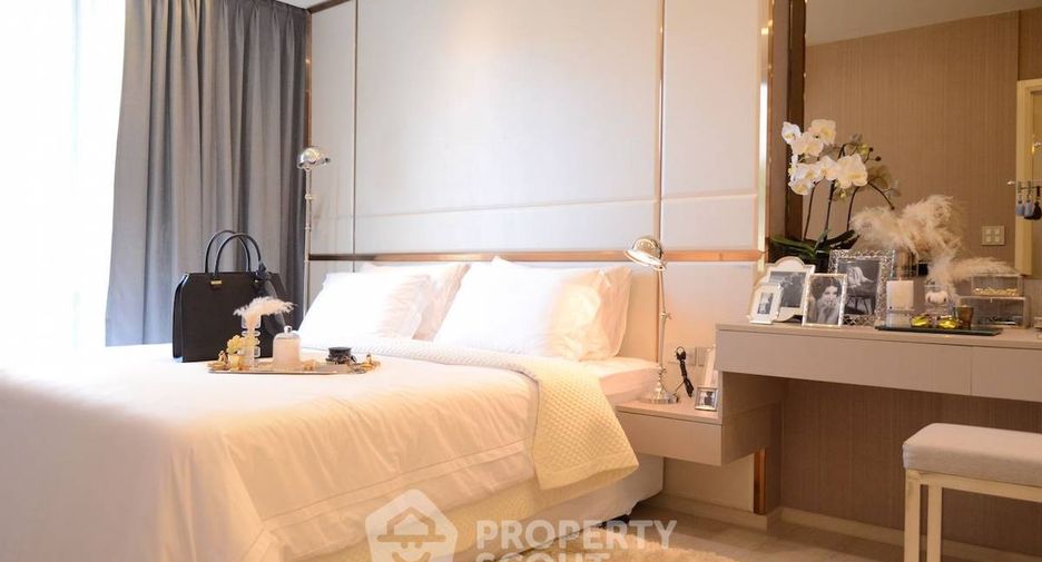 For sale 2 bedrooms condo in Khlong Toei, Bangkok