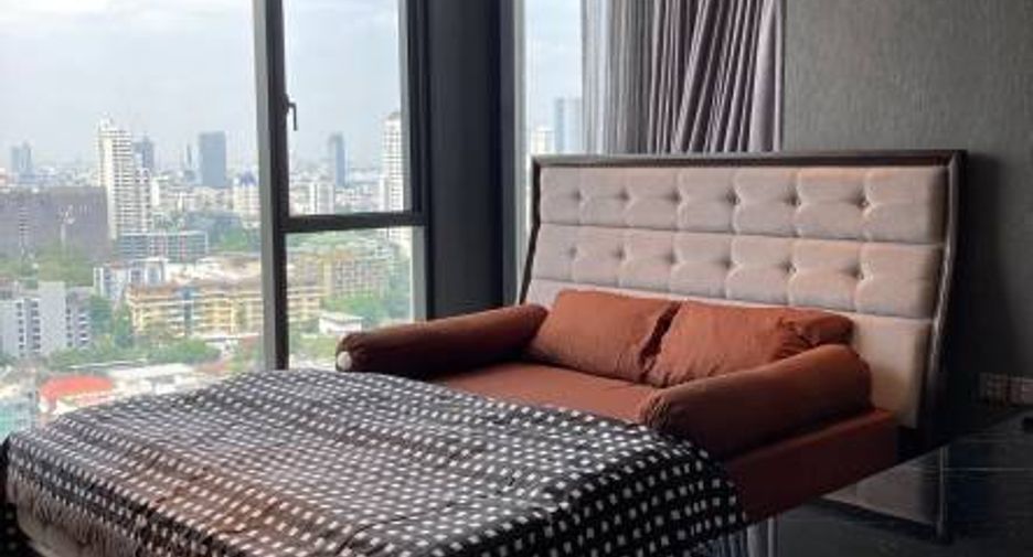 For sale 1 bed condo in Khlong Toei, Bangkok