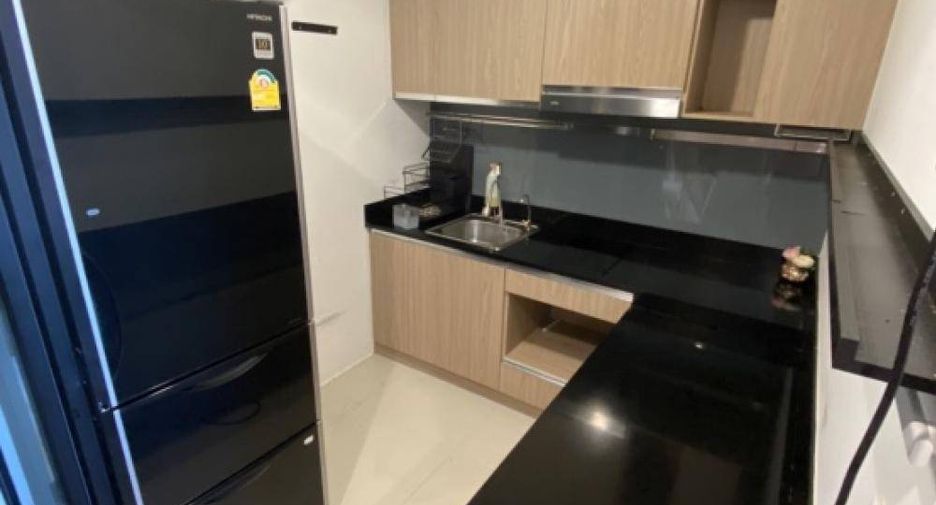 For sale 2 bedrooms condo in Mueang Samut Prakan, Samut Prakan