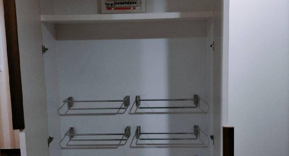 For sale 2 bedrooms condo in Khlong Toei, Bangkok