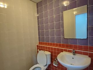For sale 3 bedrooms townhouse in Huai Khwang, Bangkok