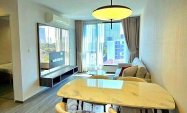 À vendre 2 chambres condo à Khlong Toei, Bangkok