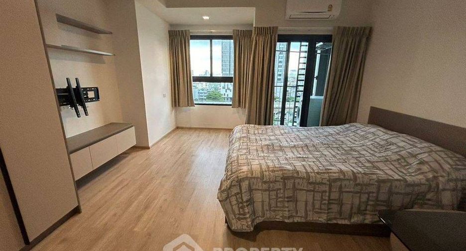 For sale 1 bed condo in Khlong San, Bangkok