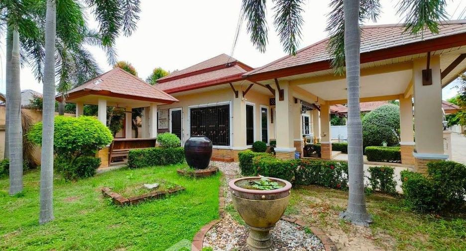 For sale 3 bedrooms house in East Pattaya, Pattaya