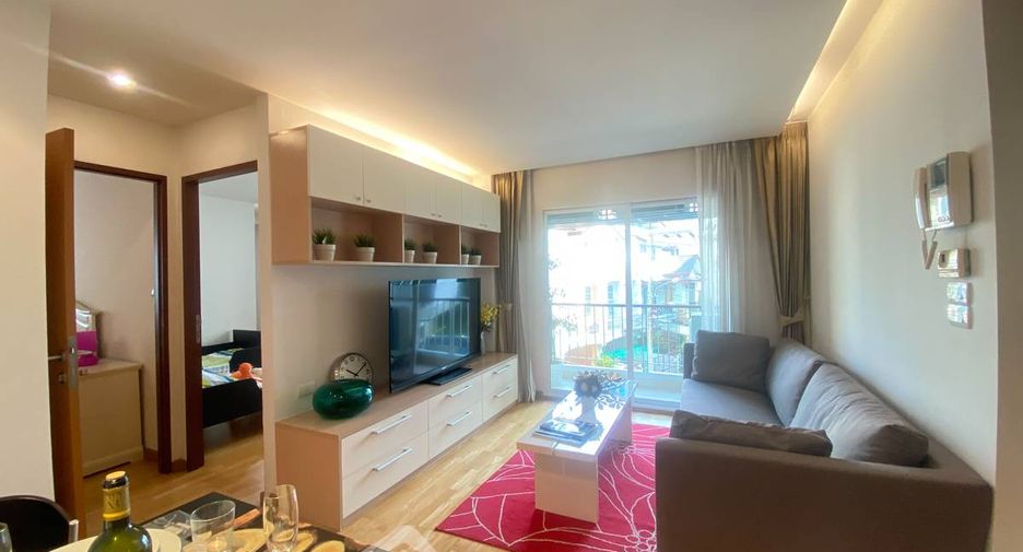 For sale 3 bedrooms condo in Phra Khanong, Bangkok