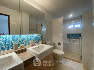 For sale 3 bedrooms condo in Phra Khanong, Bangkok