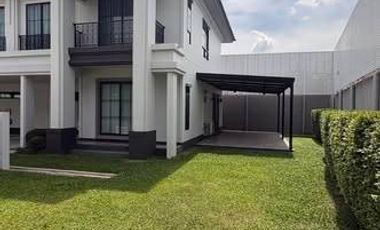 Casa en venta de 4 habitaciones en Bang Phli, Samut Prakan
