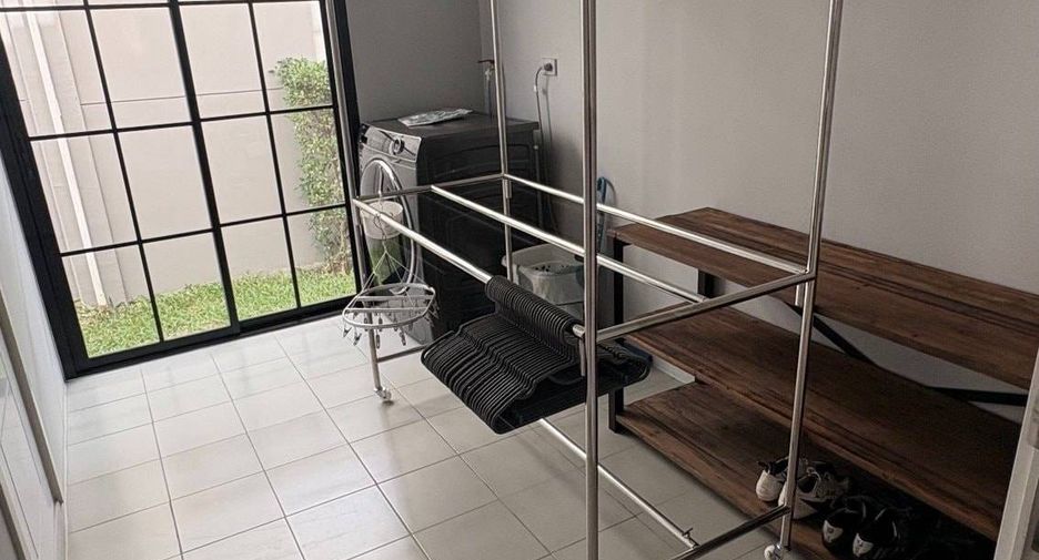 For sale 4 bedrooms house in Bang Phli, Samut Prakan