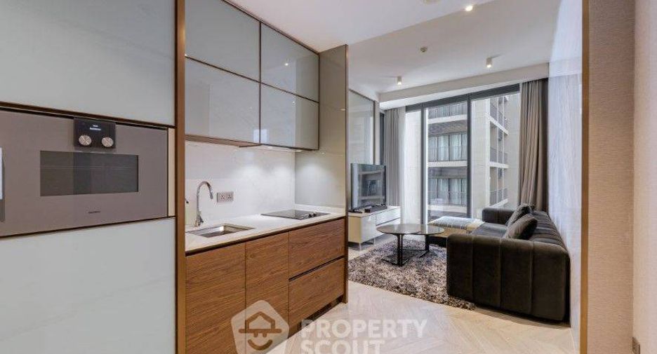 For sale 1 bed condo in Khlong Toei, Bangkok