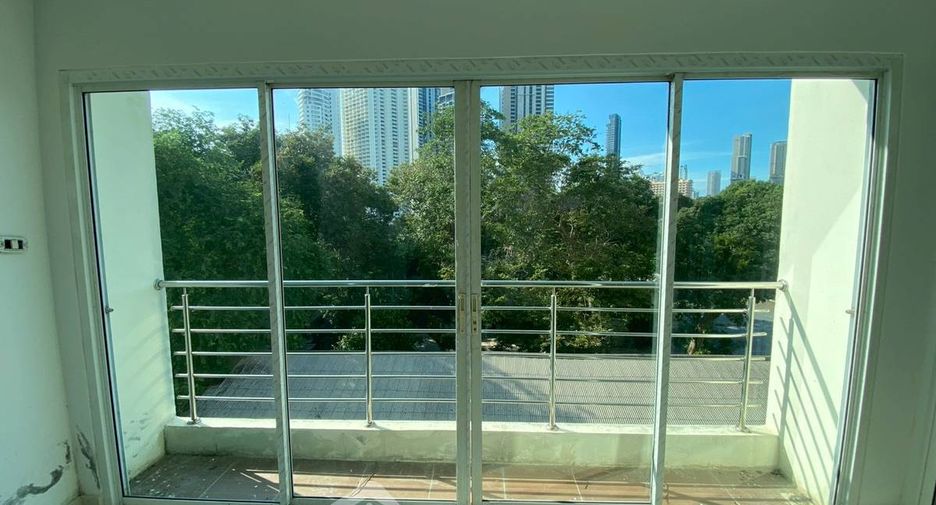 Wohnung zum Kauf mit 2 Zimmer in Bang Lamung, Chonburi