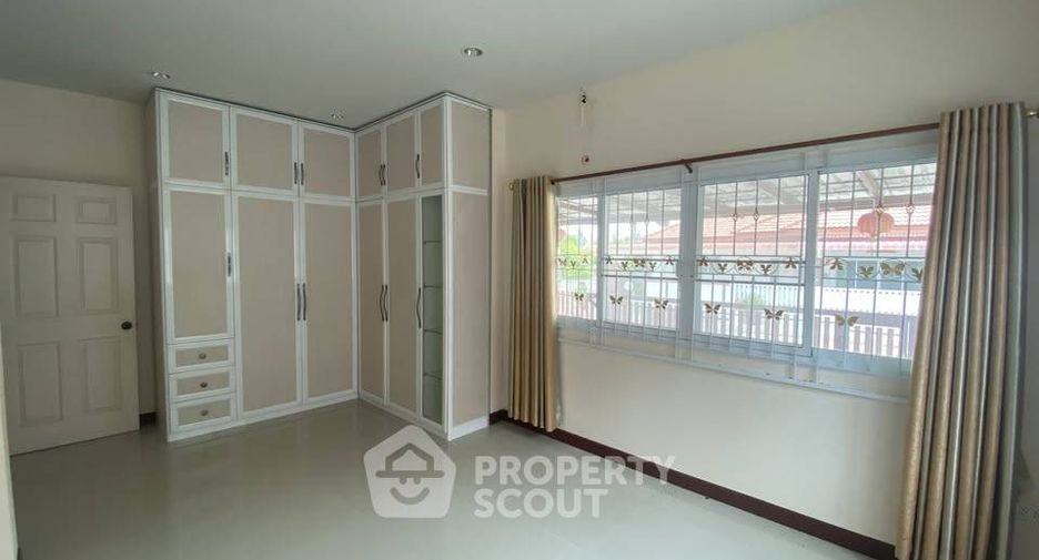 出售 3 卧室 独立屋 在 Mueang Chon Buri, Chon Buri