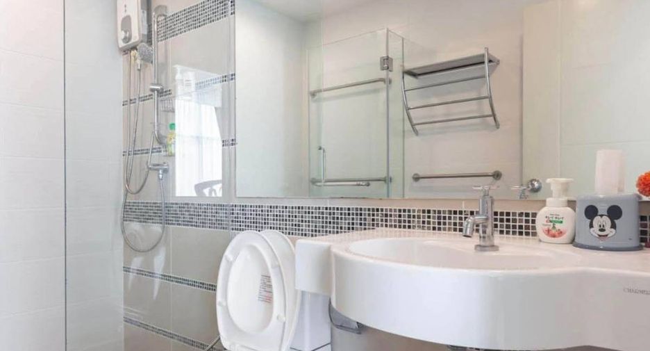 For sale 1 bed condo in Sathon, Bangkok