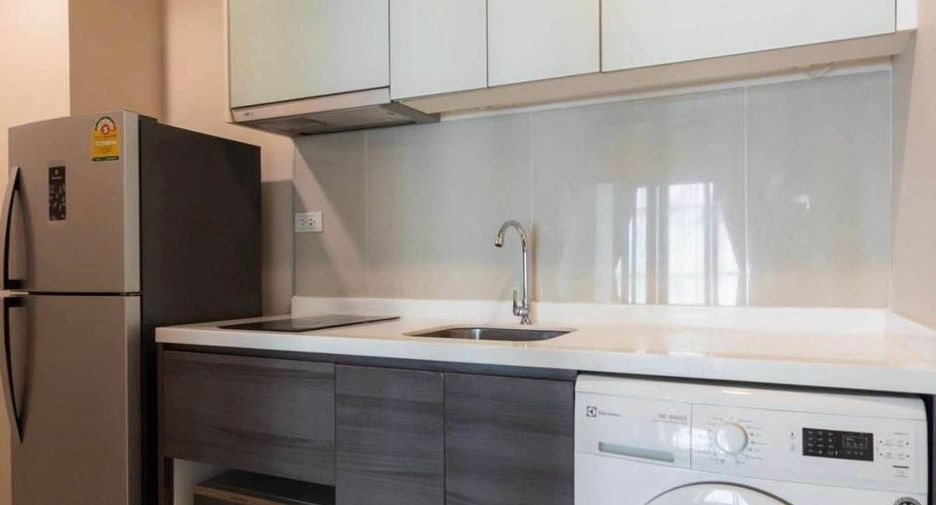 For sale 1 bed condo in Sathon, Bangkok