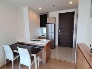 For sale 1 bed condo in Phra Khanong, Bangkok