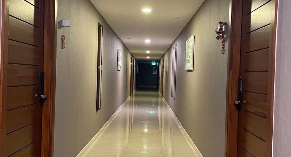 For sale 1 bed condo in Pathum Wan, Bangkok