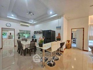 For sale 3 bedrooms villa in Bang Lamung, Chonburi