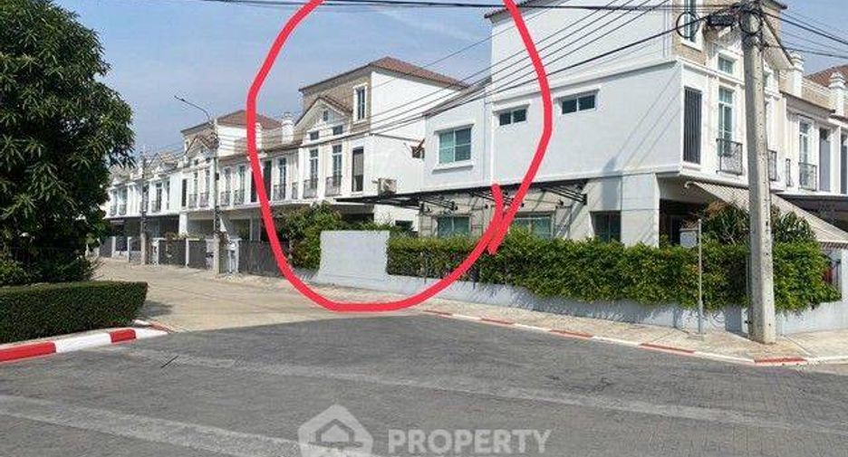 For sale 3 bedrooms townhouse in Prawet, Bangkok