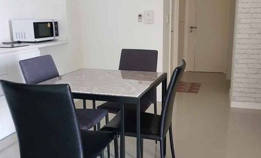 À vendre 2 chambres condo à Yan Nawa, Bangkok