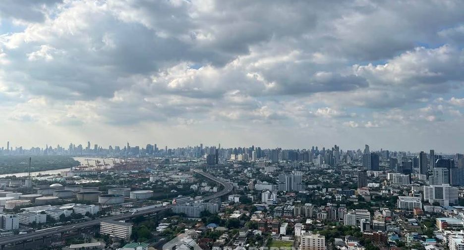 Wohnung zum Kauf mit 3 Zimmer in Bang Na, Bangkok