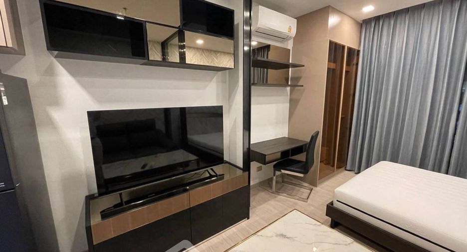 For sale 1 bed condo in Huai Khwang, Bangkok