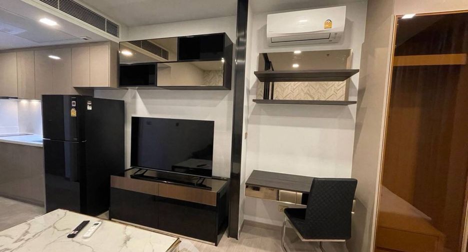 For sale 1 bed condo in Huai Khwang, Bangkok