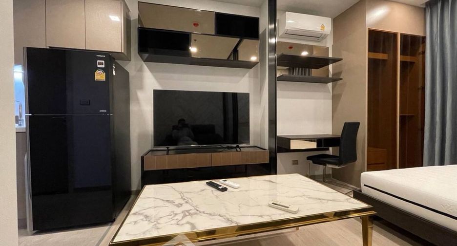 For sale 1 bed condo in Huai Khwang, Bangkok