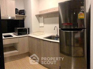 Продажа 2 спальни кондо в Пхра Кханонг, Бангкок