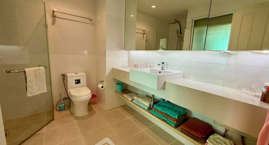 For sale 1 bed condo in Pratumnak, Pattaya