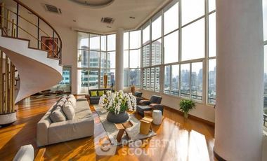 For sale 5 ベッドルーム condo in Khlong Toei, Bangkok