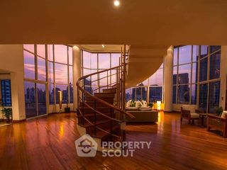 Condo en venta de 5 habitaciones en Khlong Toei, Bangkok