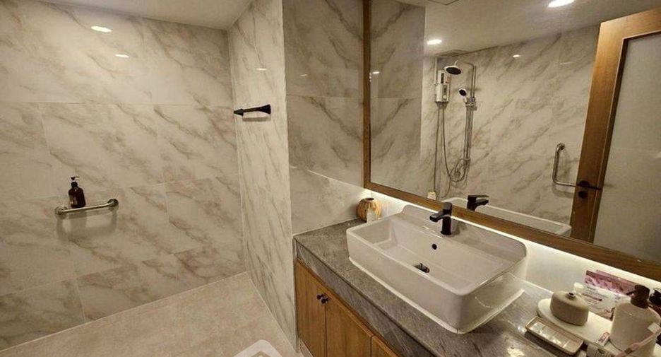 For sale 2 bedrooms condo in Mueang Chon Buri, Chonburi
