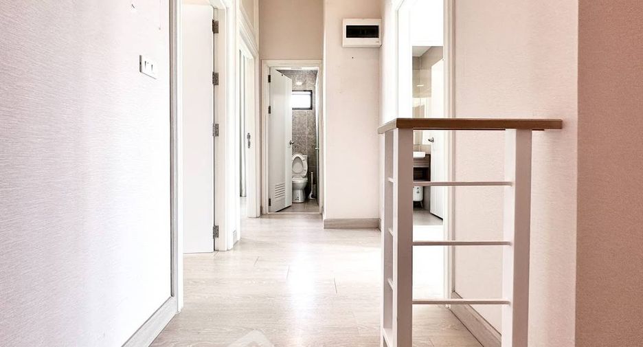 For sale 3 bedrooms townhouse in Bang Khen, Bangkok