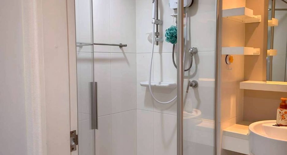 For sale 1 bed condo in Phra Khanong, Bangkok