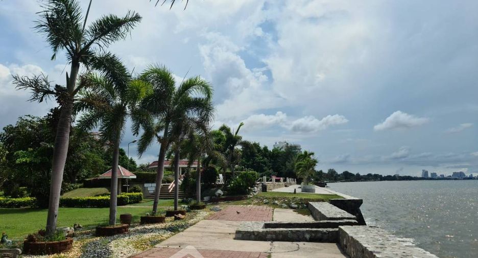 For sale 3 bedrooms condo in Pratumnak, Pattaya