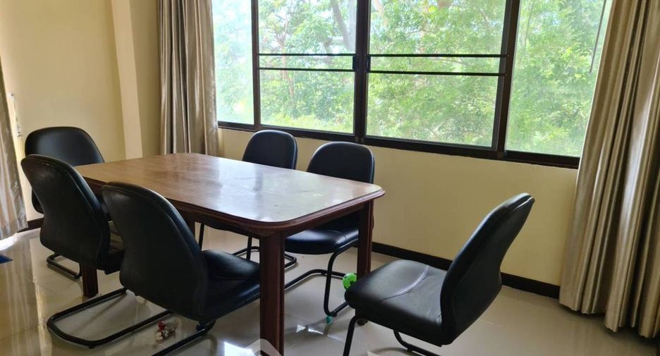 For sale 3 bedrooms condo in Pratumnak, Pattaya