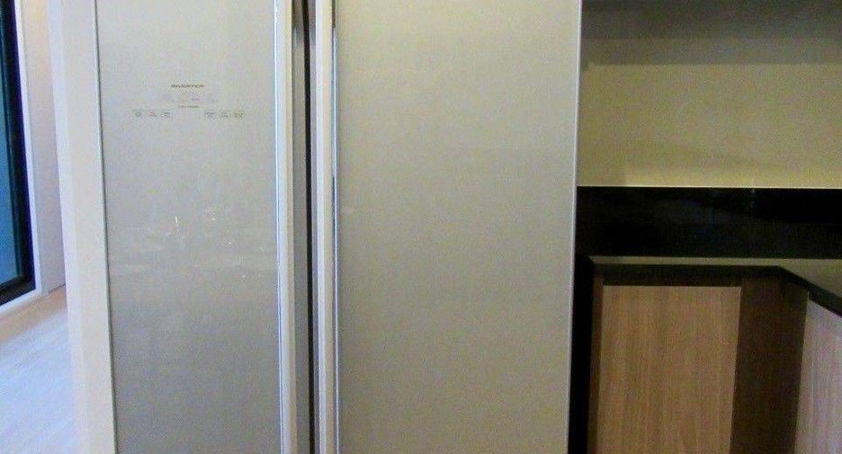 For sale 3 bedrooms condo in Watthana, Bangkok