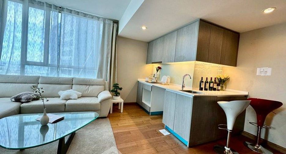 For sale 1 bed condo in Si Racha, Chonburi