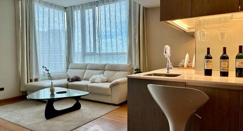 For sale 1 bed condo in Si Racha, Chonburi