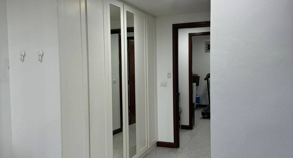 For sale 2 bedrooms condo in Pratumnak, Pattaya