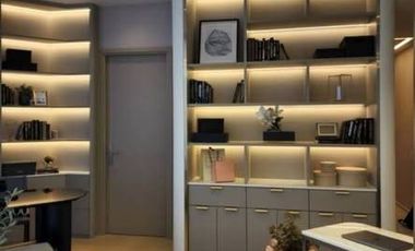 For sale 2 bedrooms condo in Huai Khwang, Bangkok