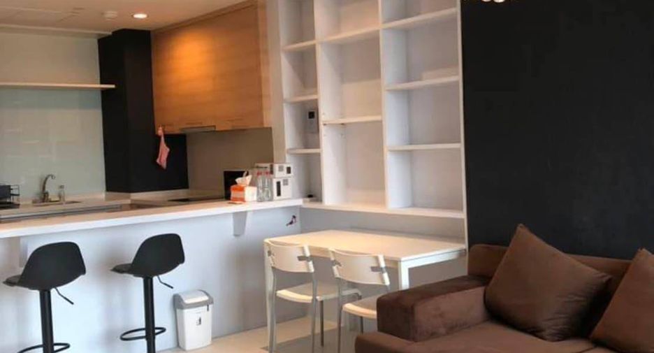 For sale 1 bed condo in Khlong Toei, Bangkok