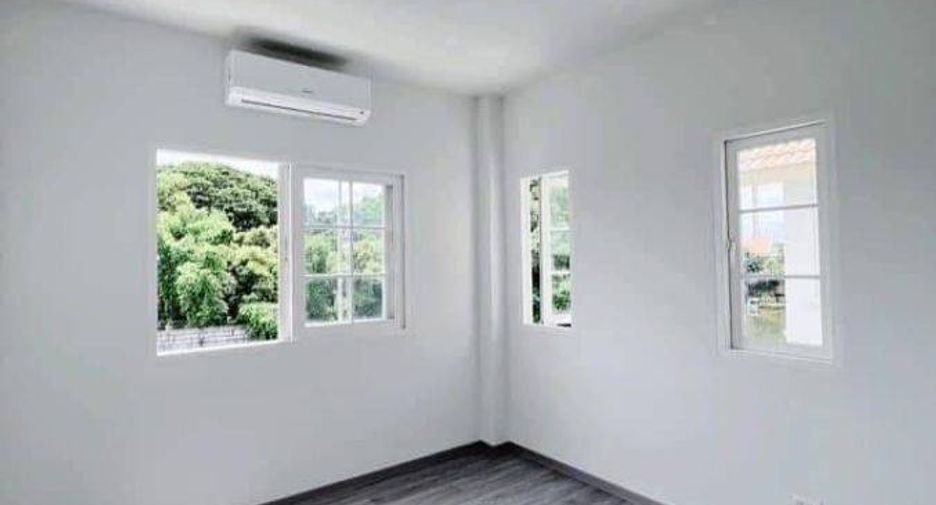 For sale 3 bedrooms house in Sai Mai, Bangkok