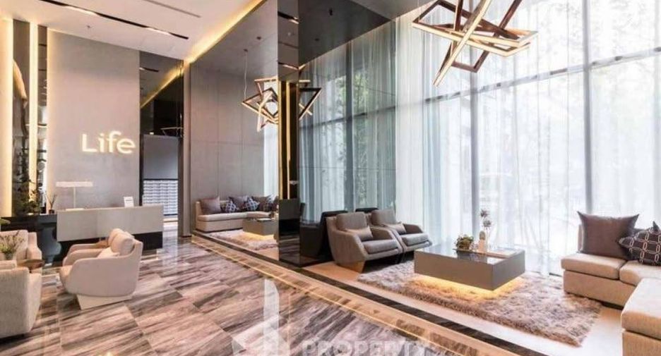 For sale 2 bedrooms condo in Khlong Toei, Bangkok