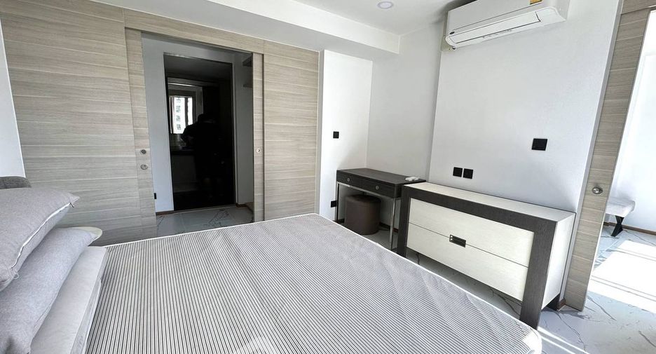 For sale 1 bed condo in Pathum Wan, Bangkok