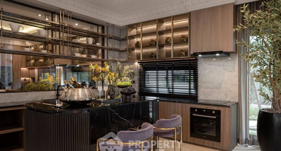 For sale 6 bedrooms house in Taling Chan, Bangkok