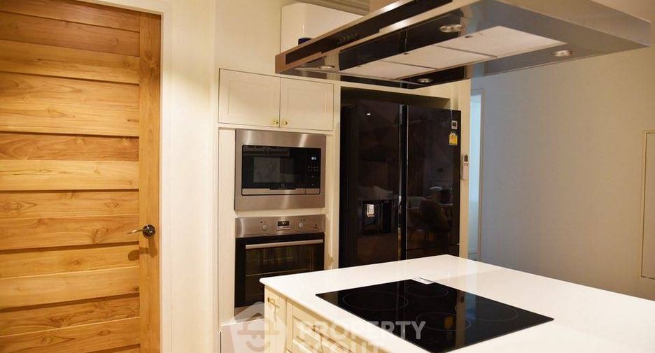 For sale 4 bedrooms condo in Bang Kho Laem, Bangkok