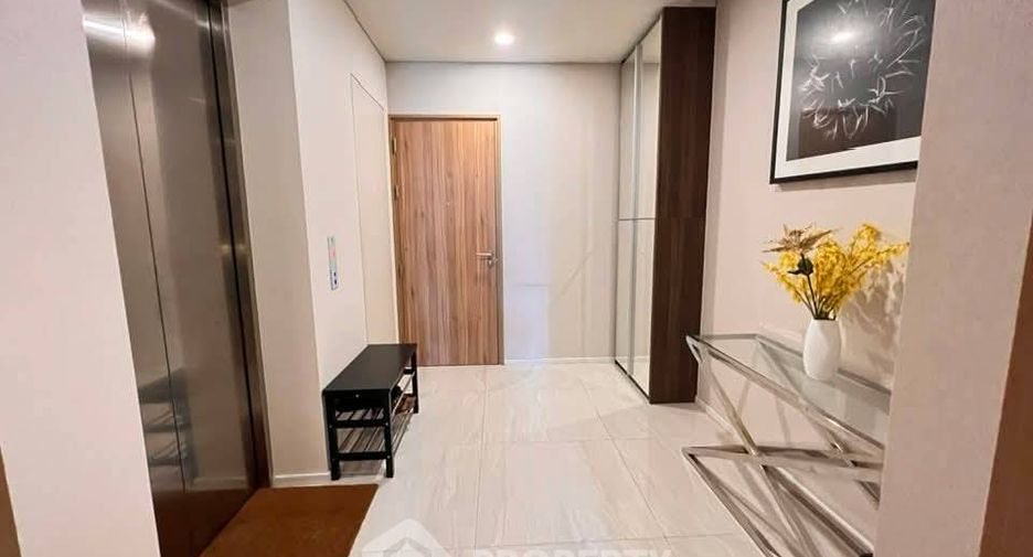 For sale 2 bedrooms condo in Watthana, Bangkok
