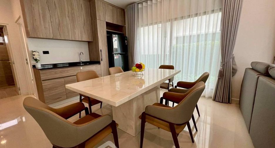 For sale 4 bedrooms house in Bang Kapi, Bangkok