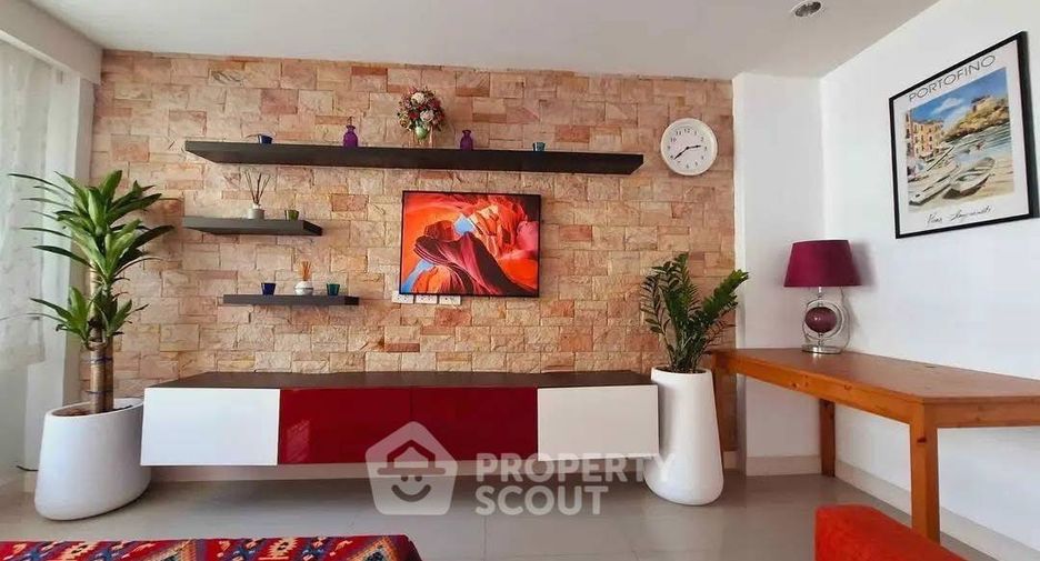 For sale 2 bedrooms townhouse in North Pattaya, Pattaya